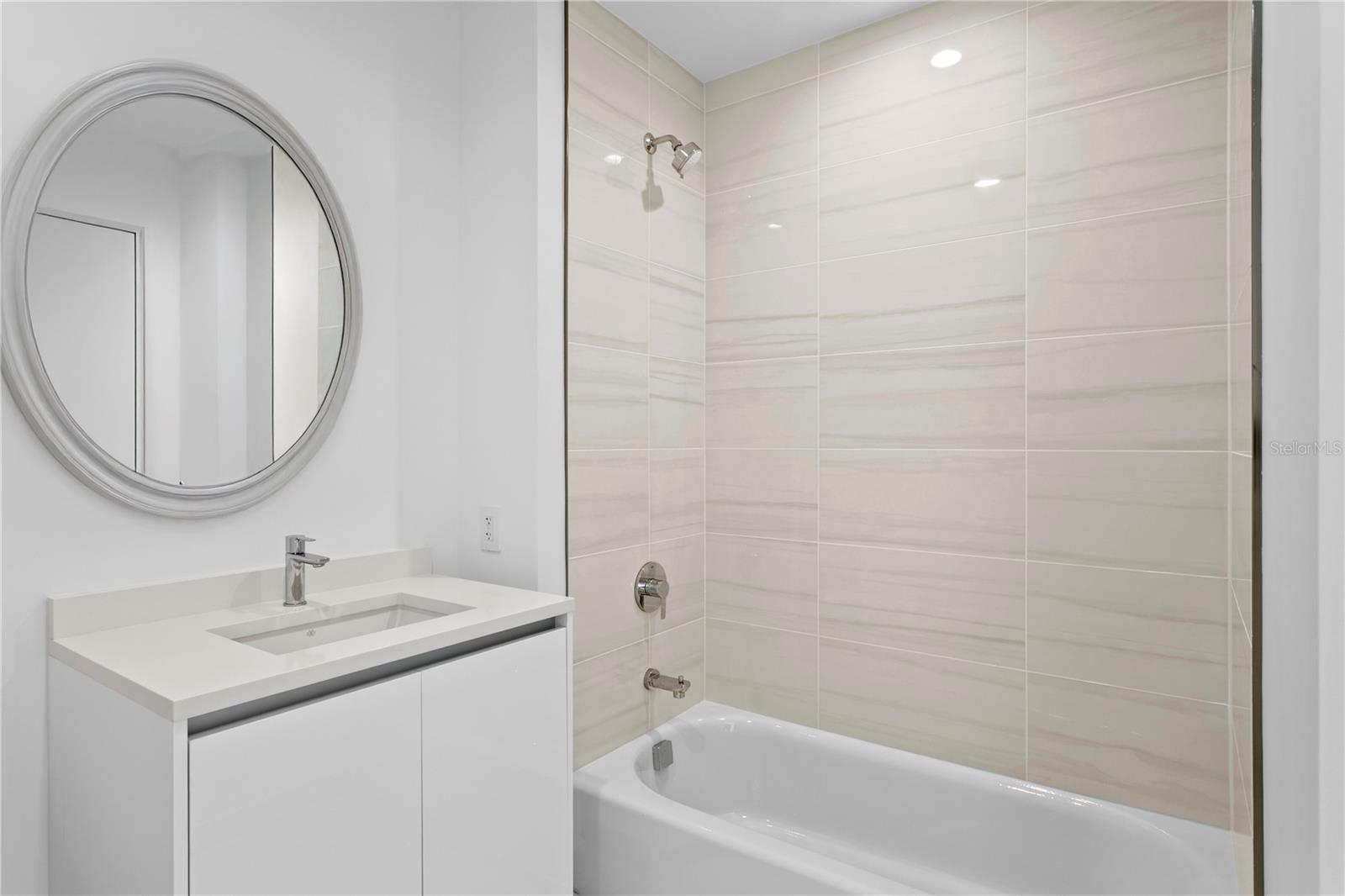 400 CENTRAL AVE #2806 — photo 47