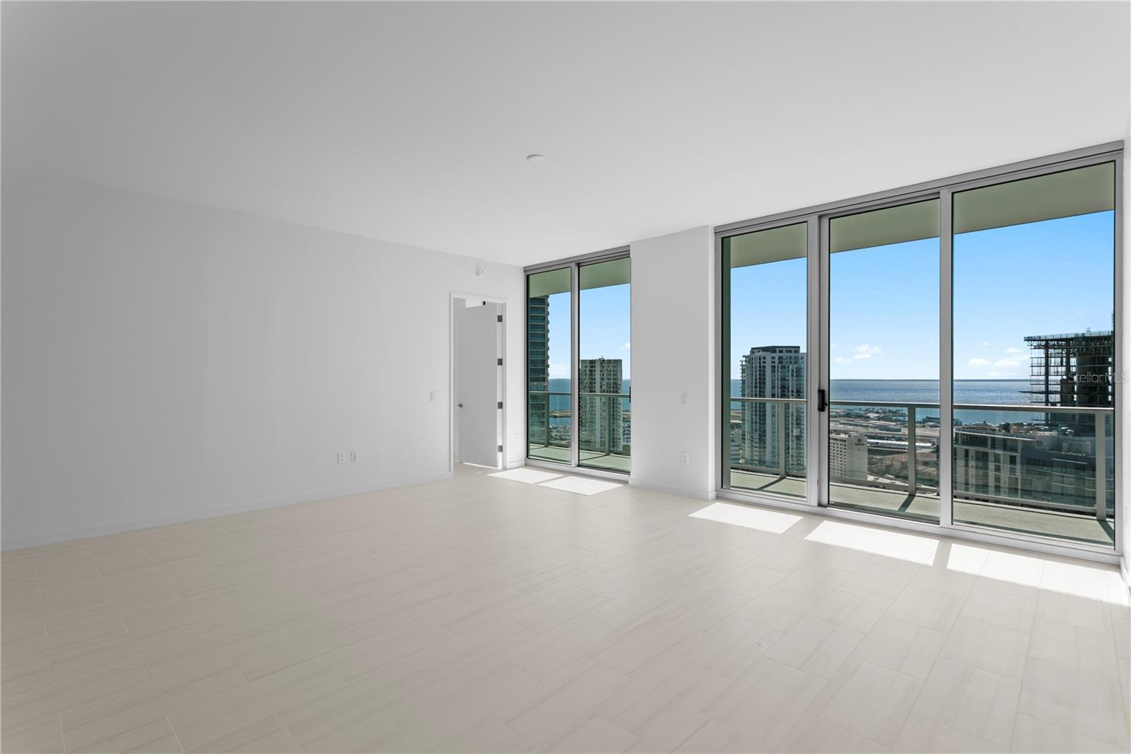 400 CENTRAL AVE #2806 — photo 23