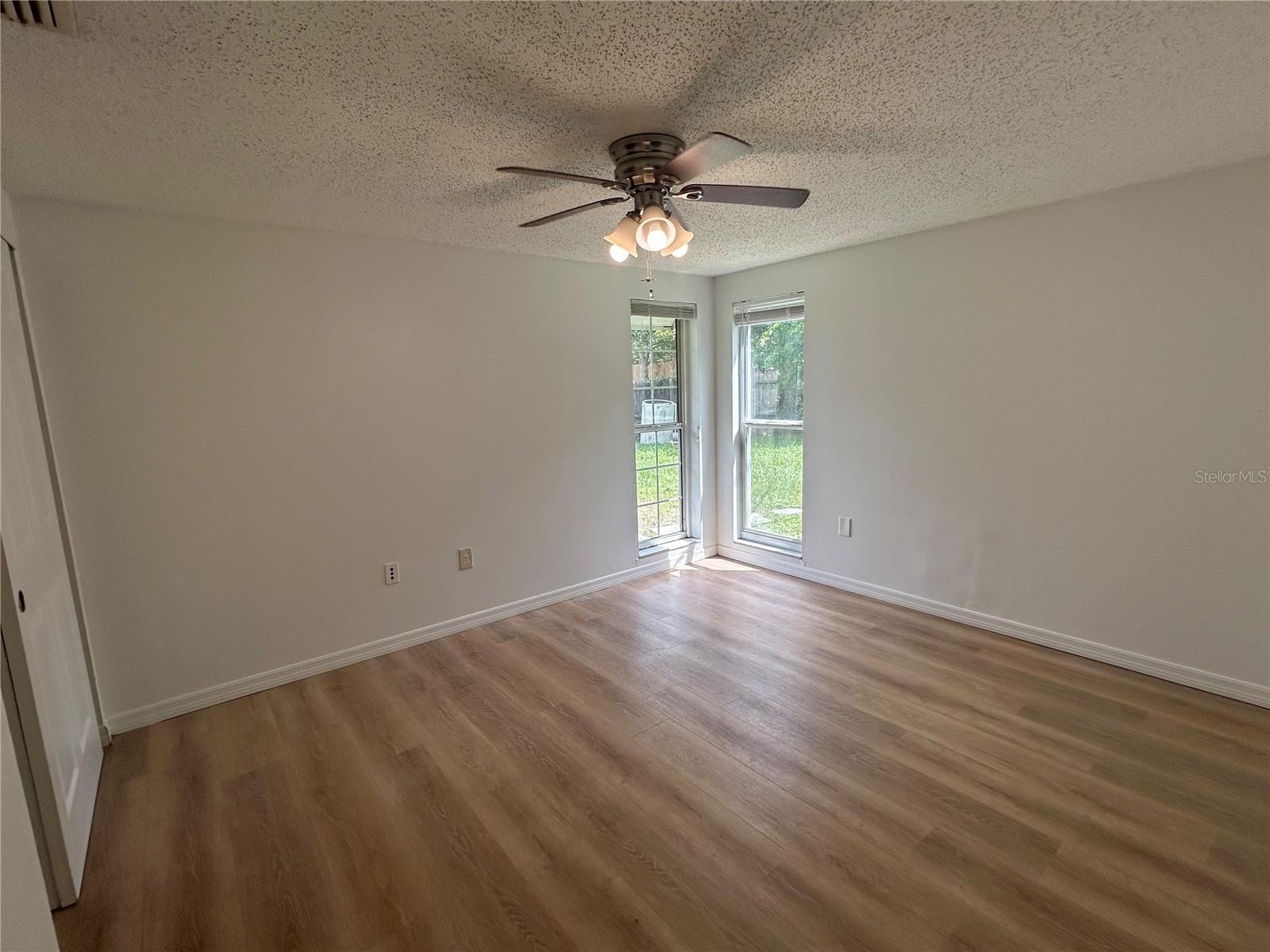 4219 MURDOCK AVE — photo 12