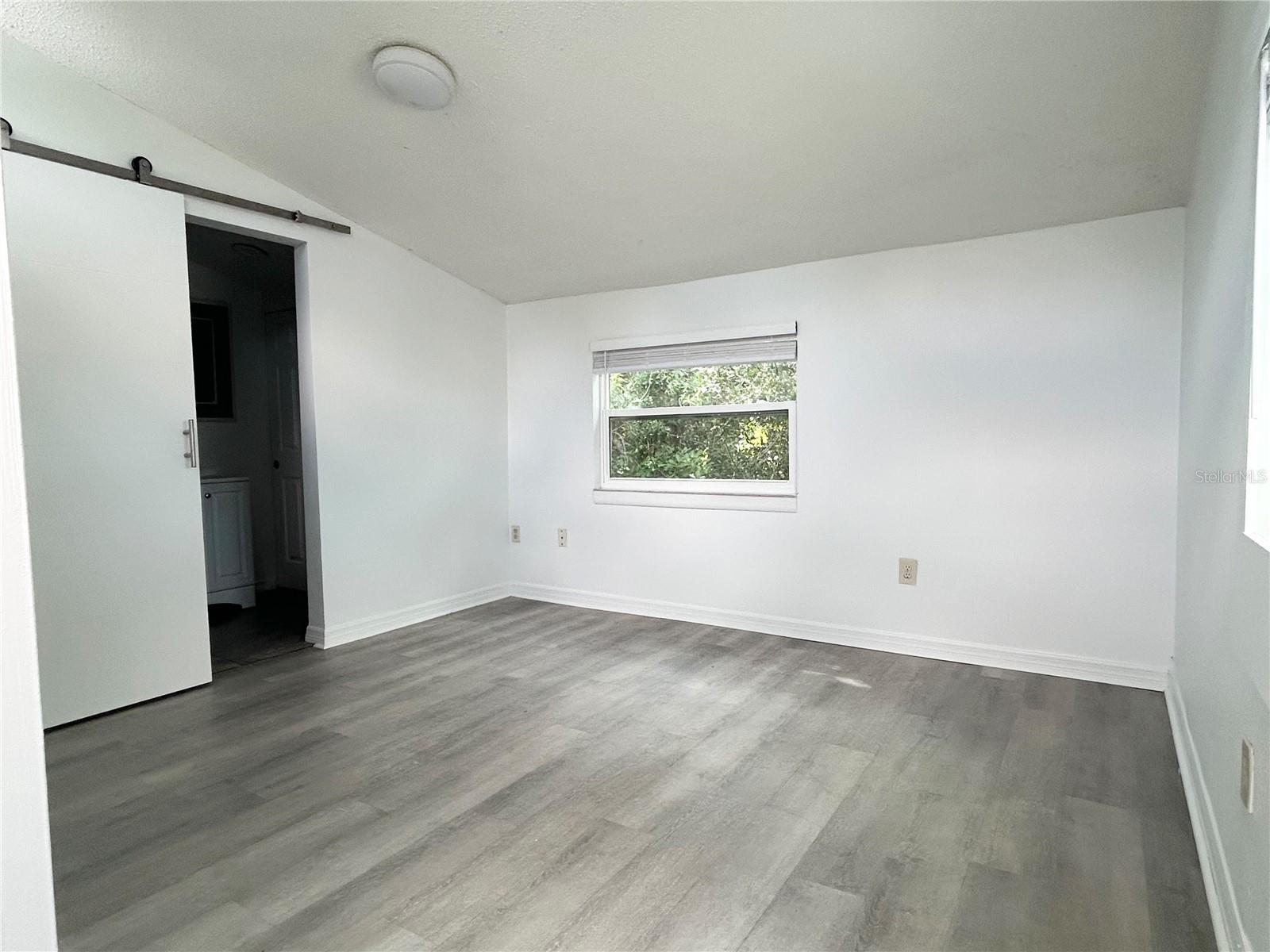 4219 MURDOCK AVE — photo 8