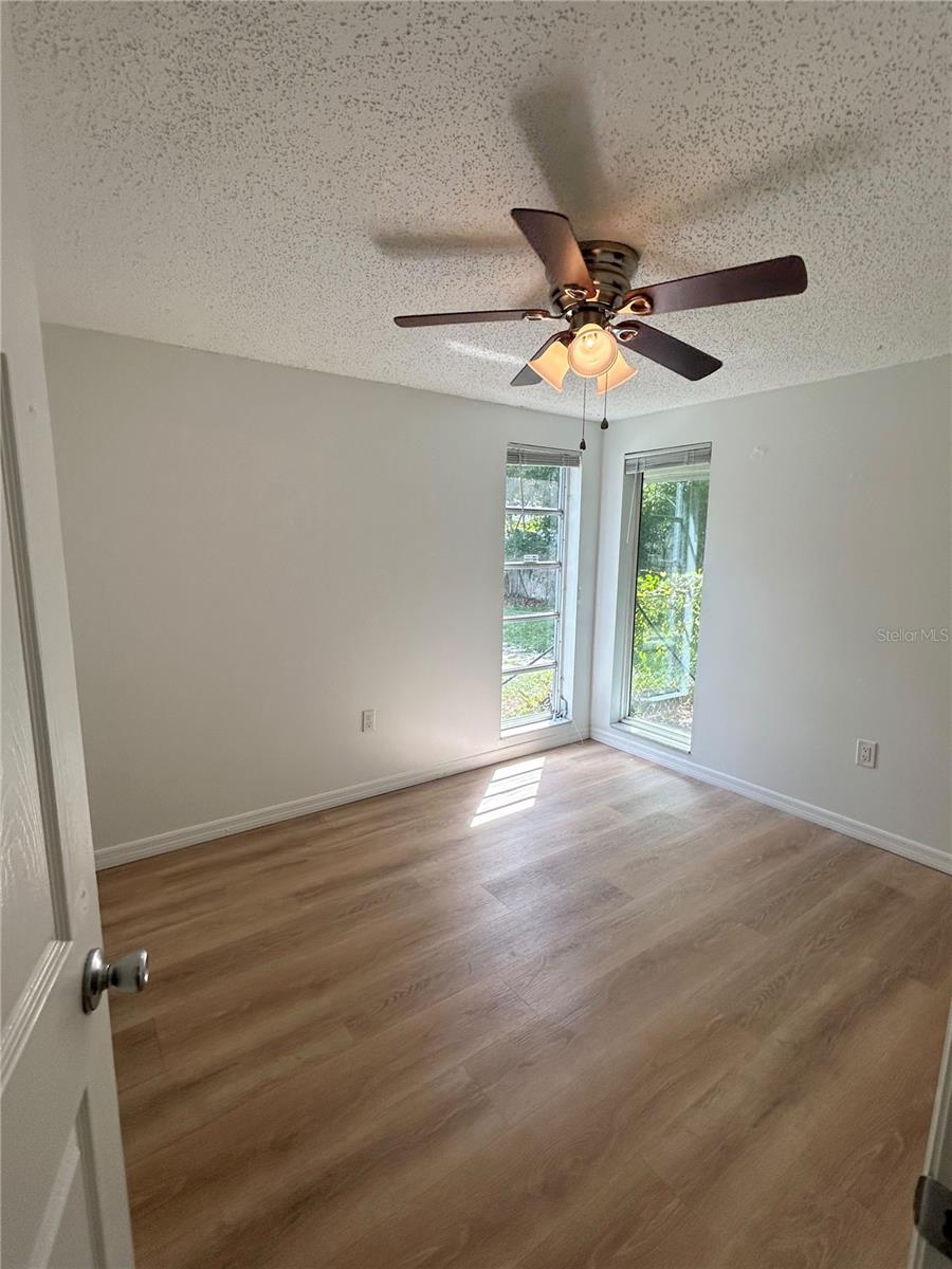 4219 MURDOCK AVE — photo 13