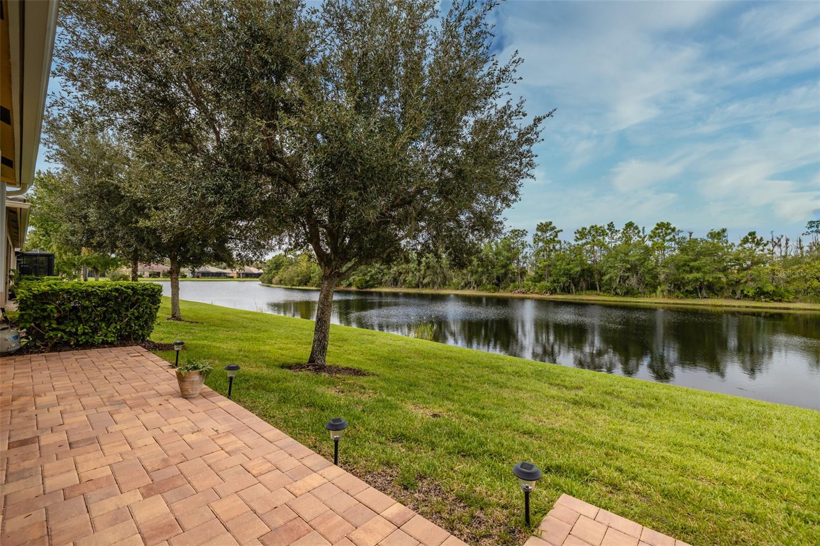 15717 AURORA LAKE CIR — photo 40