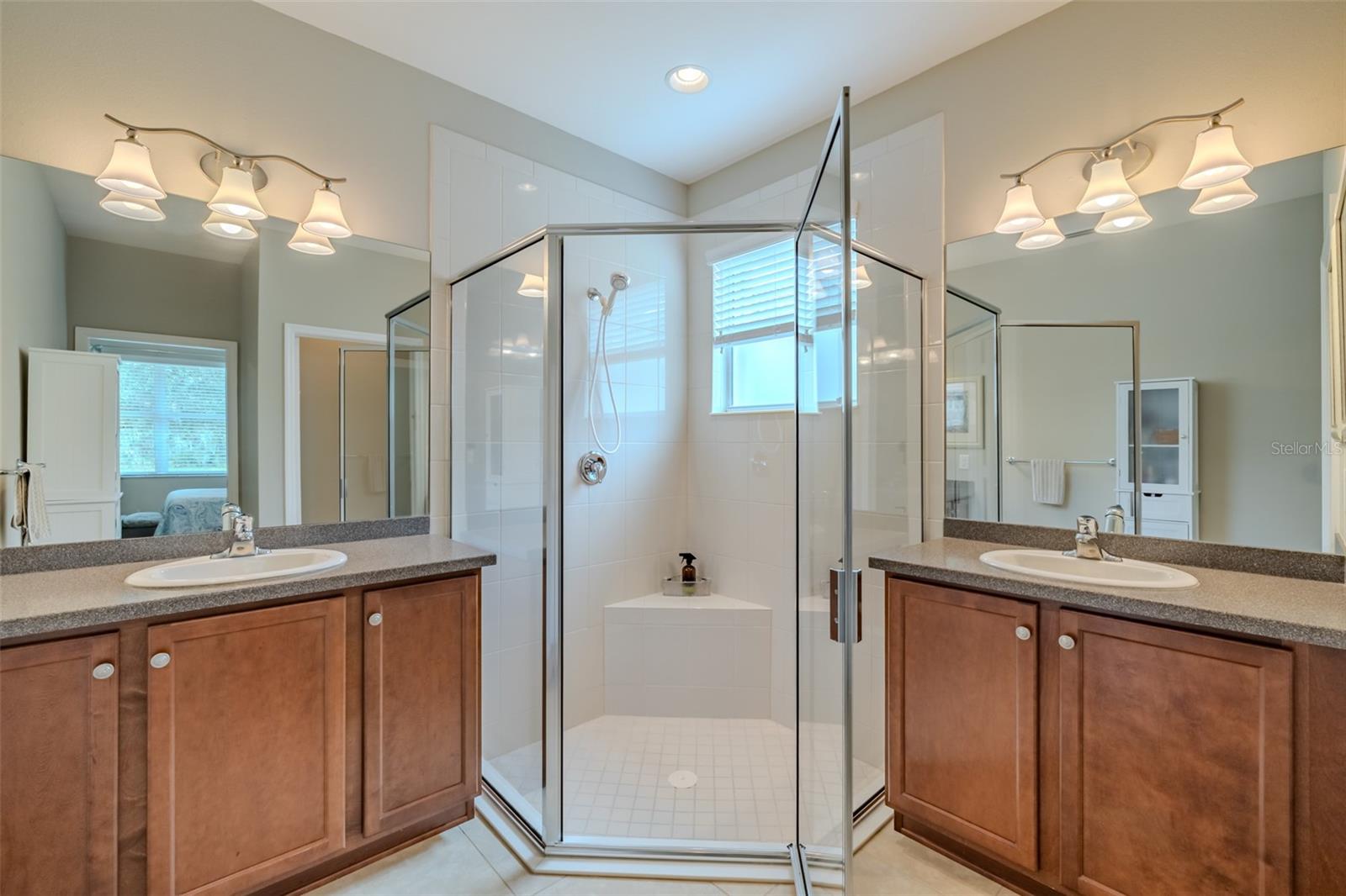 15717 AURORA LAKE CIR — photo 34