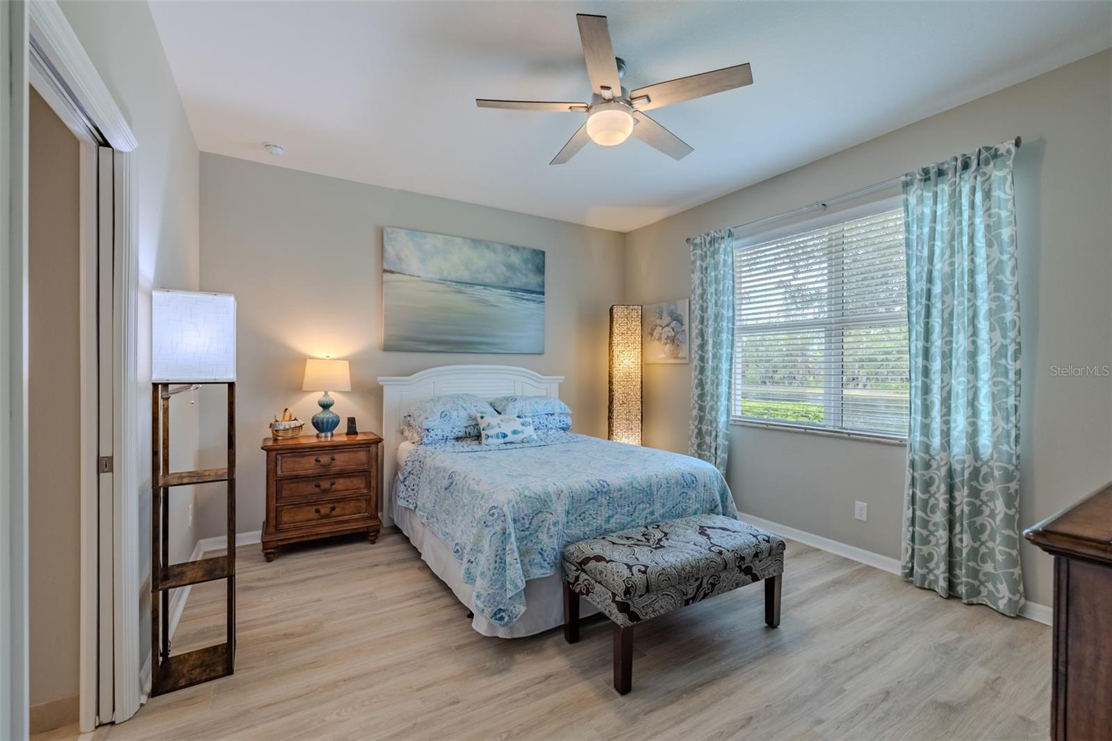15717 AURORA LAKE CIR — photo 32