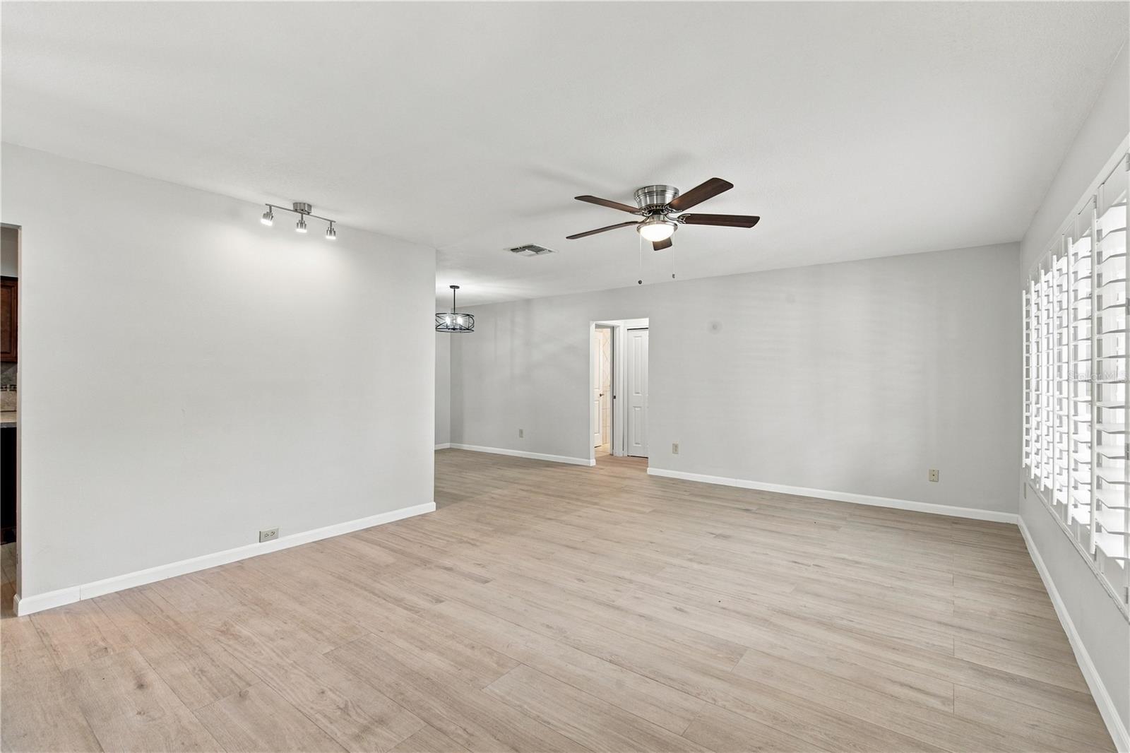 705 LEEWARD WAY — photo 4
