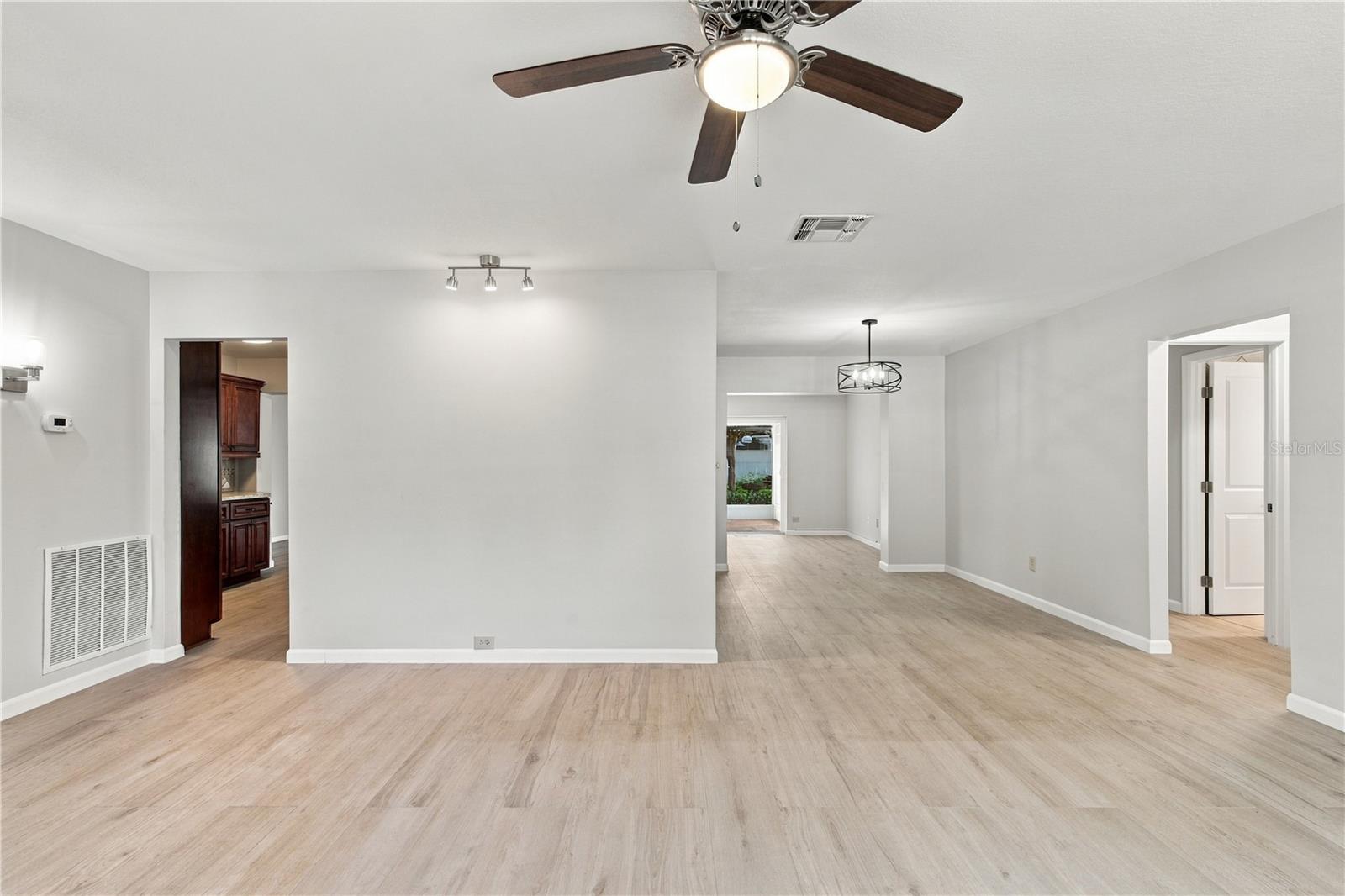 705 LEEWARD WAY — photo 17