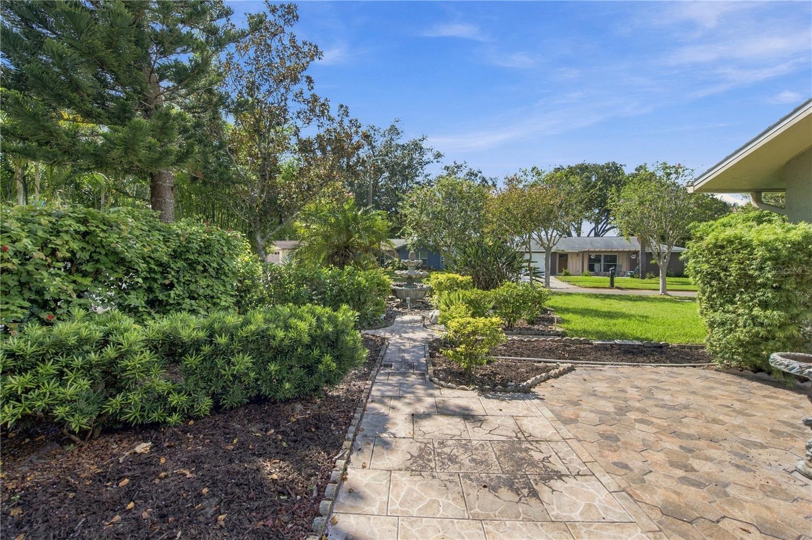 705 LEEWARD WAY — photo 39