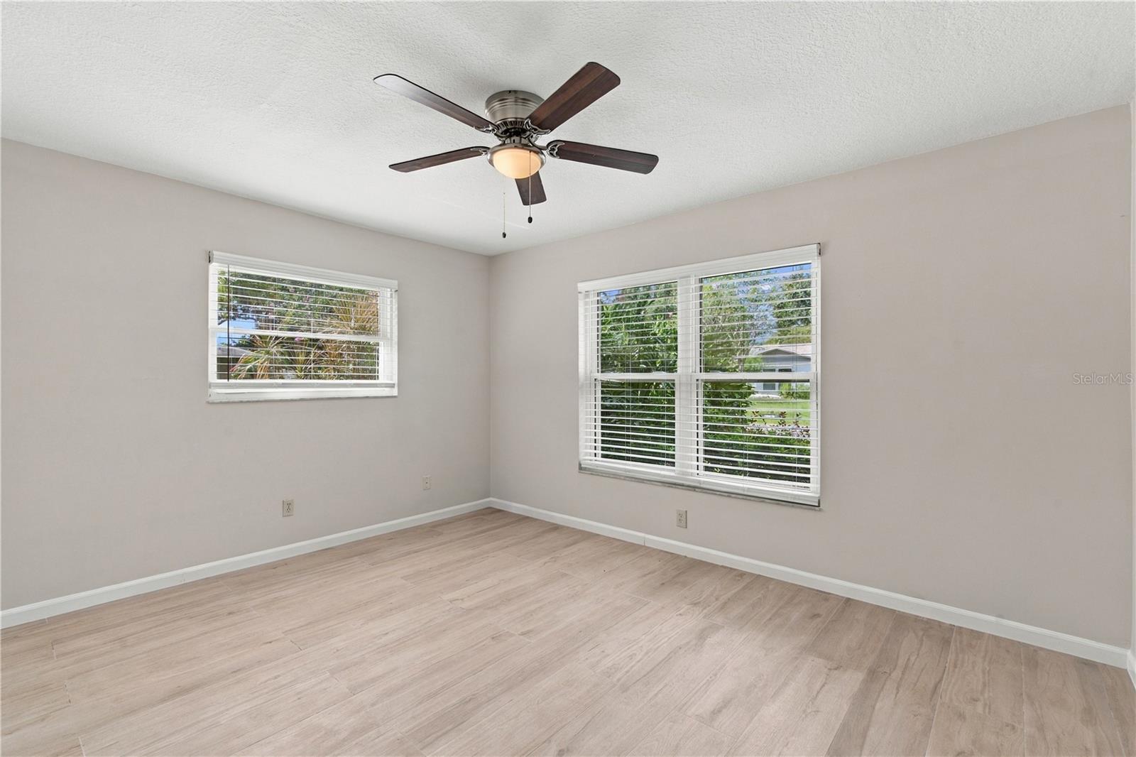 705 LEEWARD WAY — photo 32