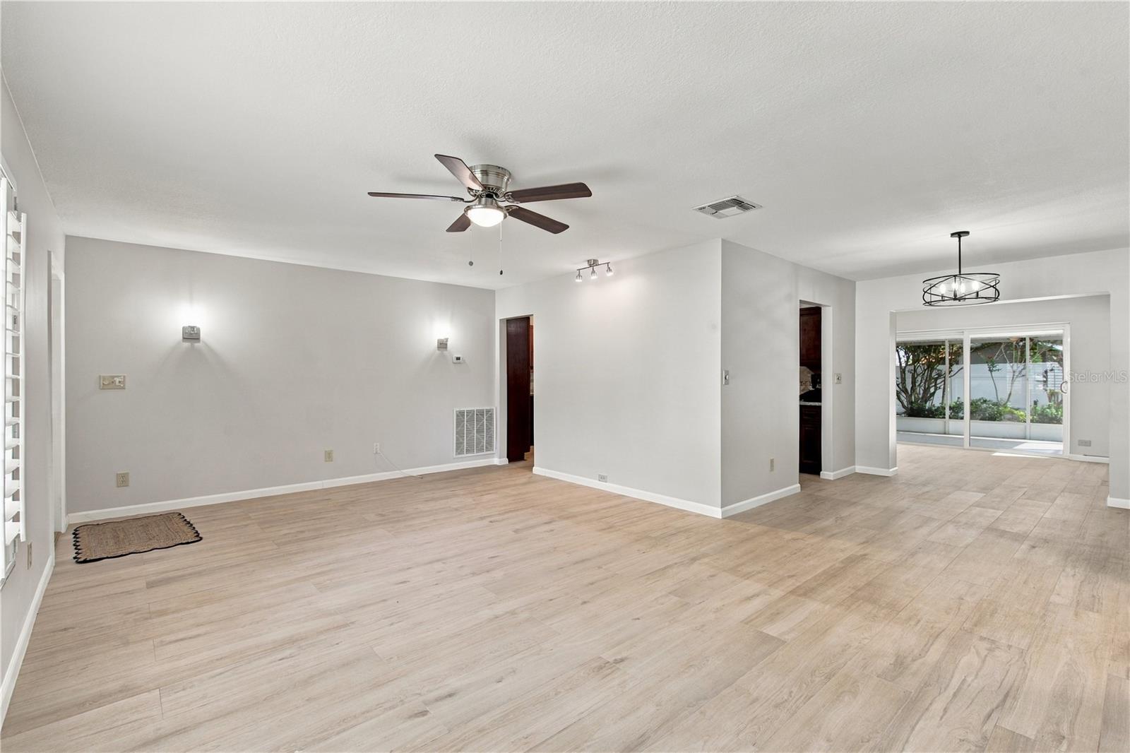 705 LEEWARD WAY — photo 33