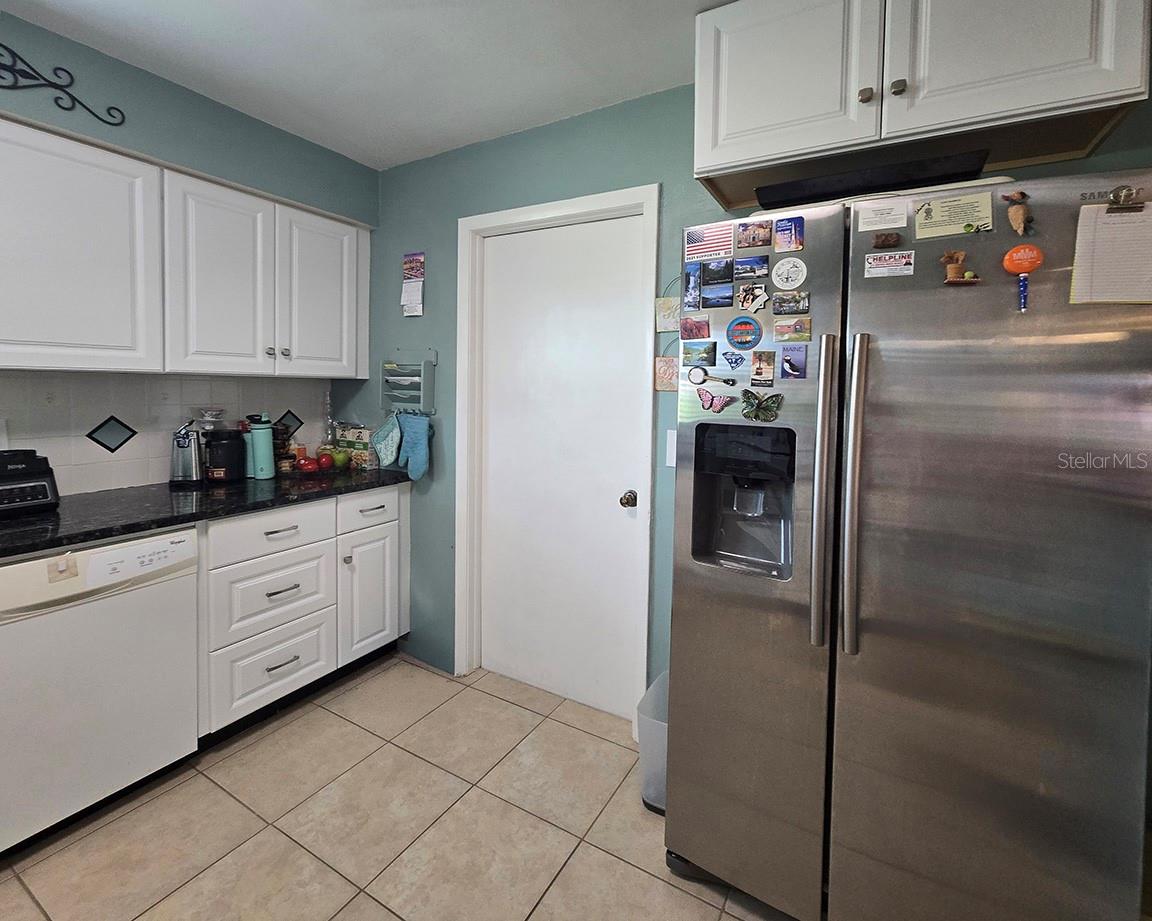 4535 GREAT LAKES DR S — photo 11