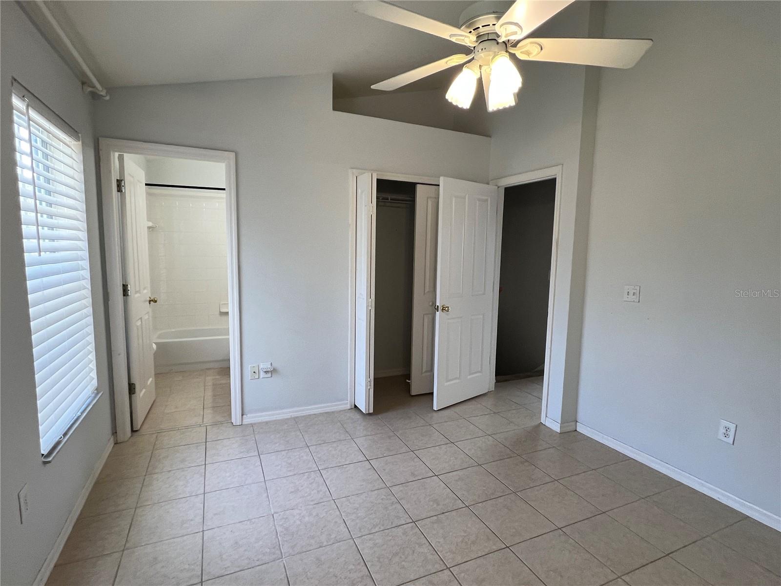 10008 TATE LN — photo 9