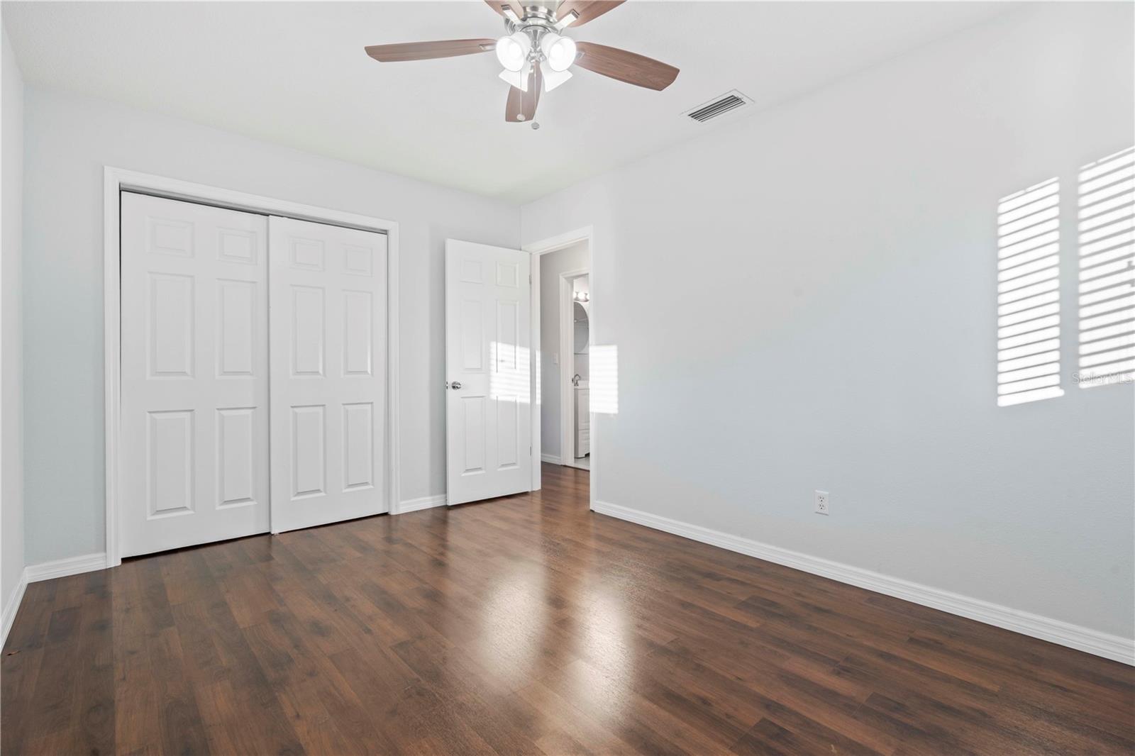 353 SHIRLEY AVE — photo 31
