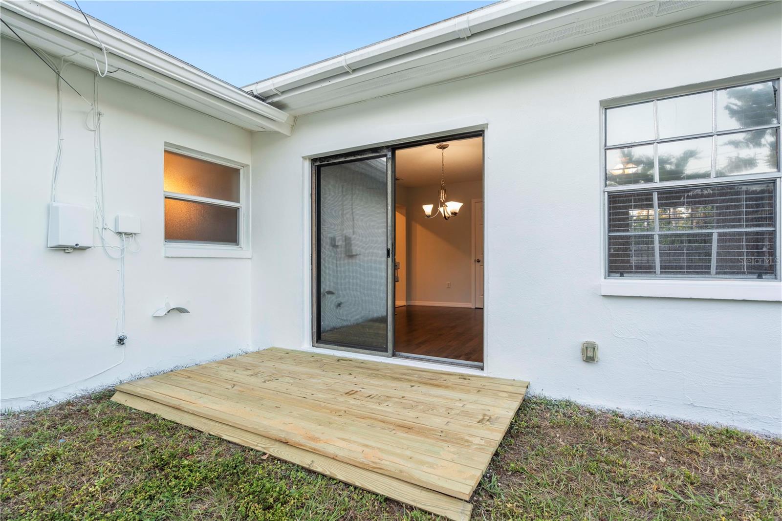 353 SHIRLEY AVE — photo 39