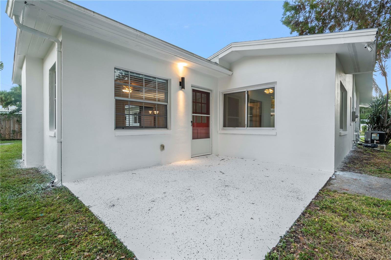 353 SHIRLEY AVE — photo 38