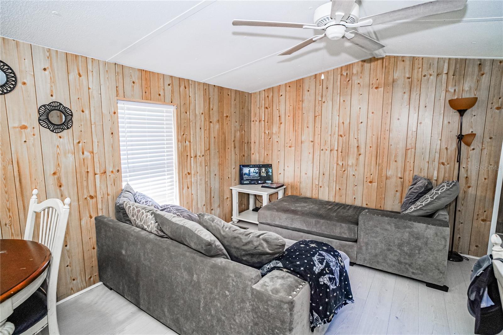8030 BELCHER LN — photo 12