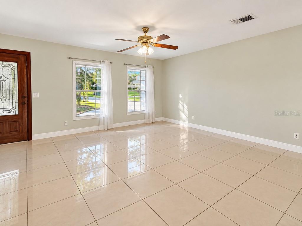 6610 AMBASSADOR DR — photo 14