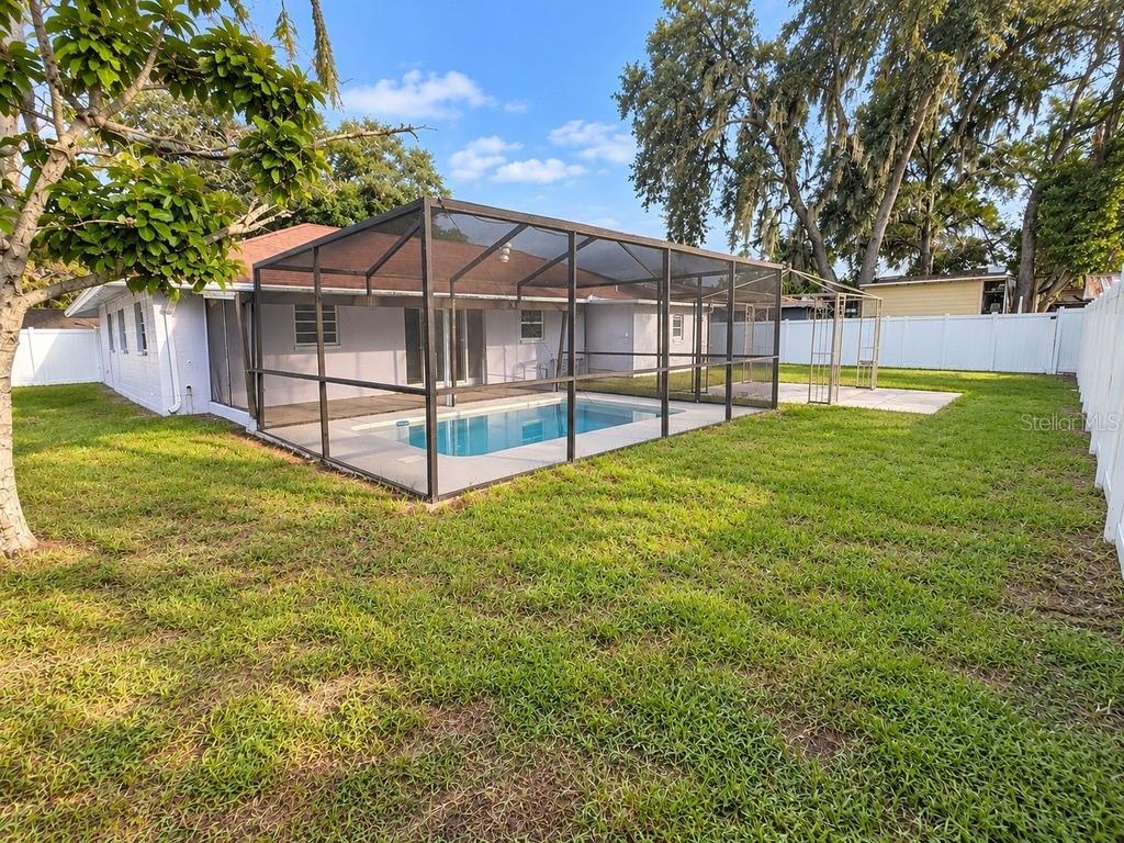 6610 AMBASSADOR DR — photo 35