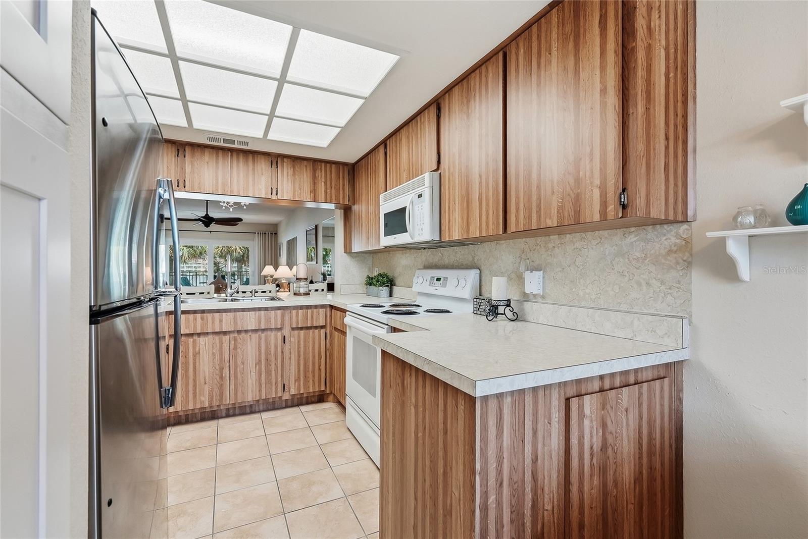 11901 LAGOON LN #202 — photo 17