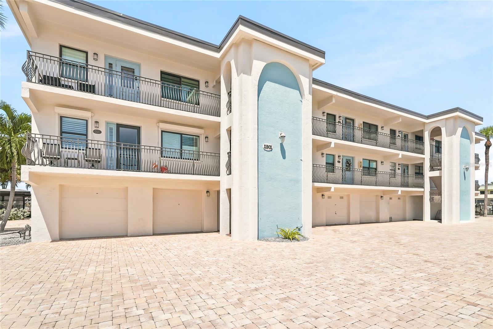 11901 LAGOON LN #202 — photo 7