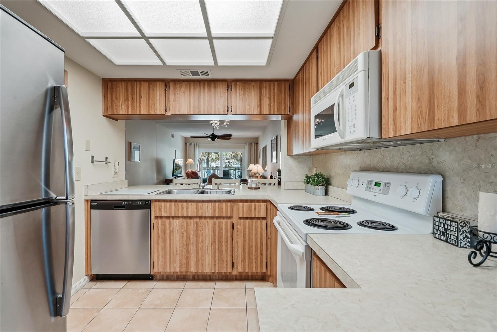11901 LAGOON LN #202 — photo 18