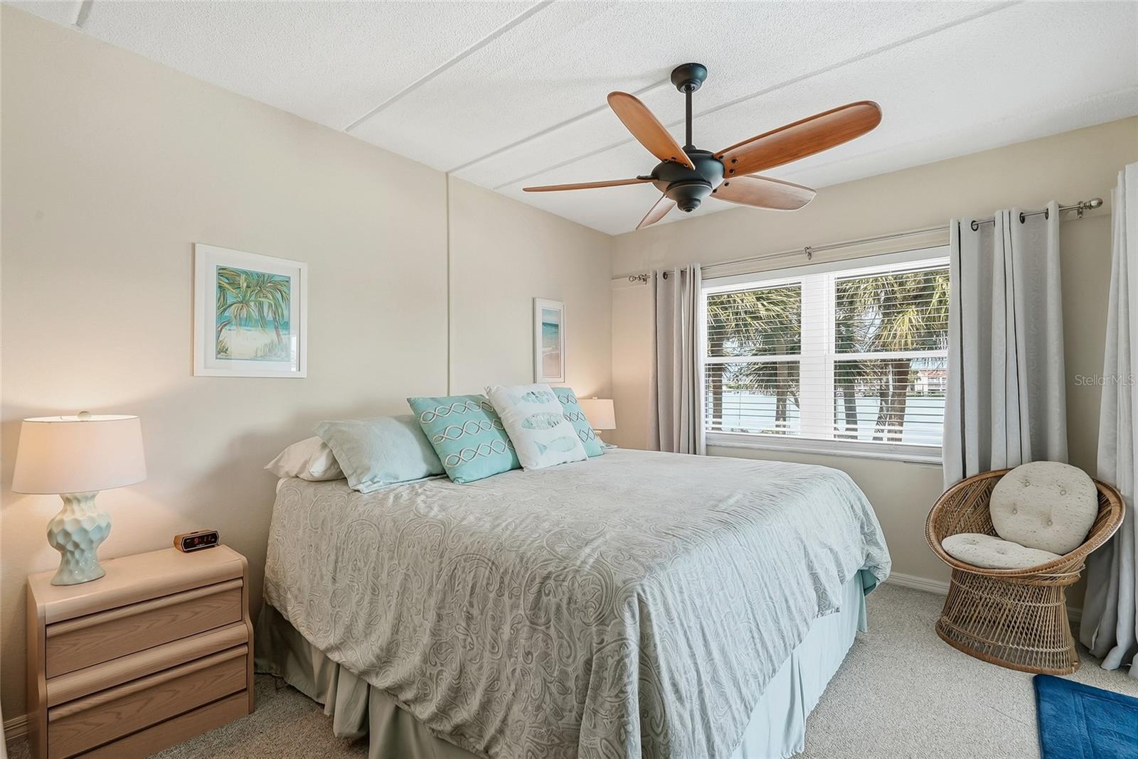 11901 LAGOON LN #202 — photo 32