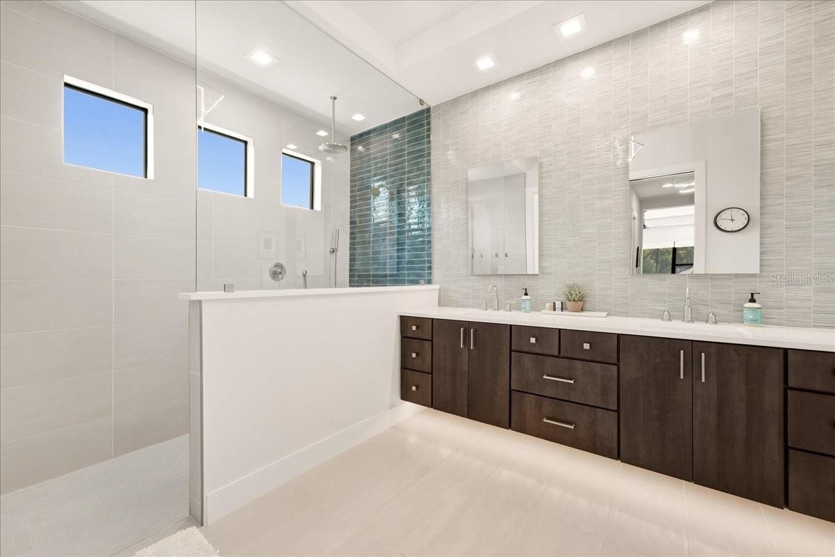 8877 COLONELS CT — photo 19