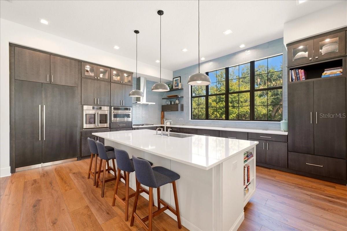 8877 COLONELS CT — photo 9