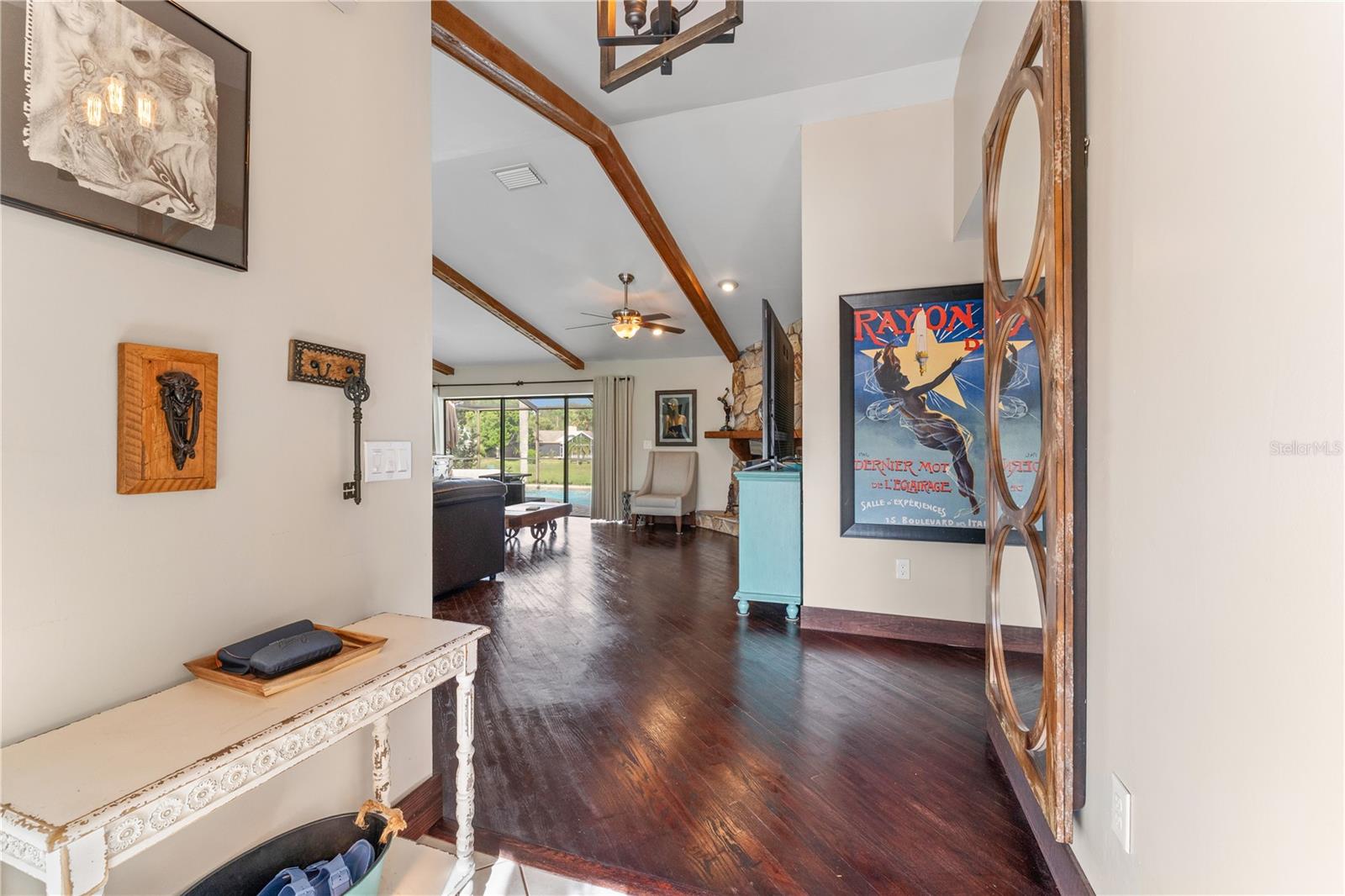 4643 ORANGE GROVE WAY — photo 4