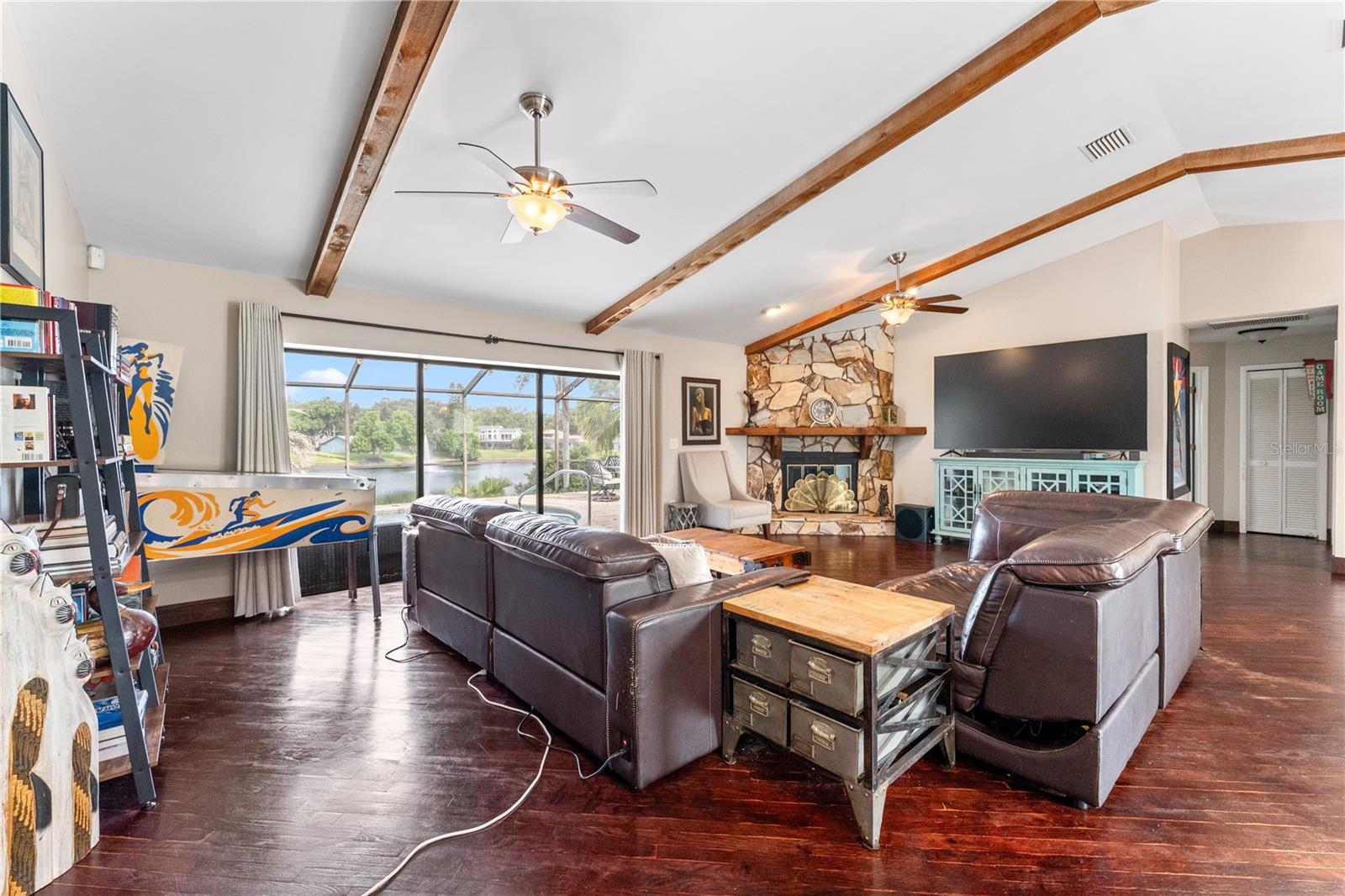 4643 ORANGE GROVE WAY — photo 8