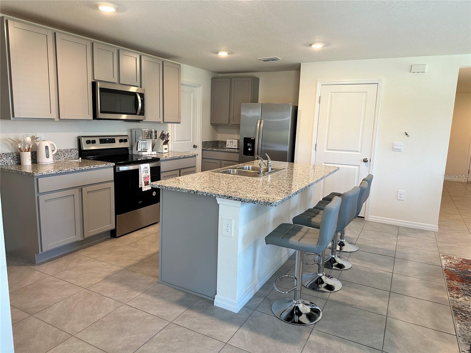 2907 ROCK SOUND ST — photo 44