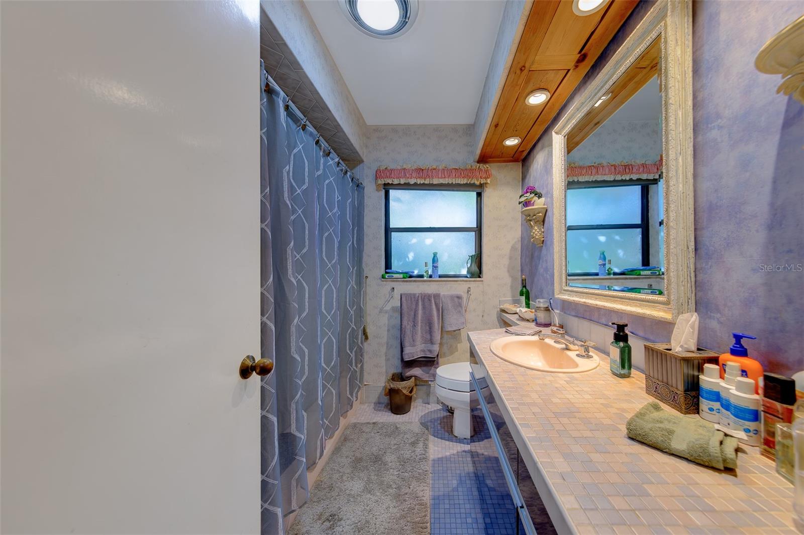 1105 WOODCREST AVE — photo 23