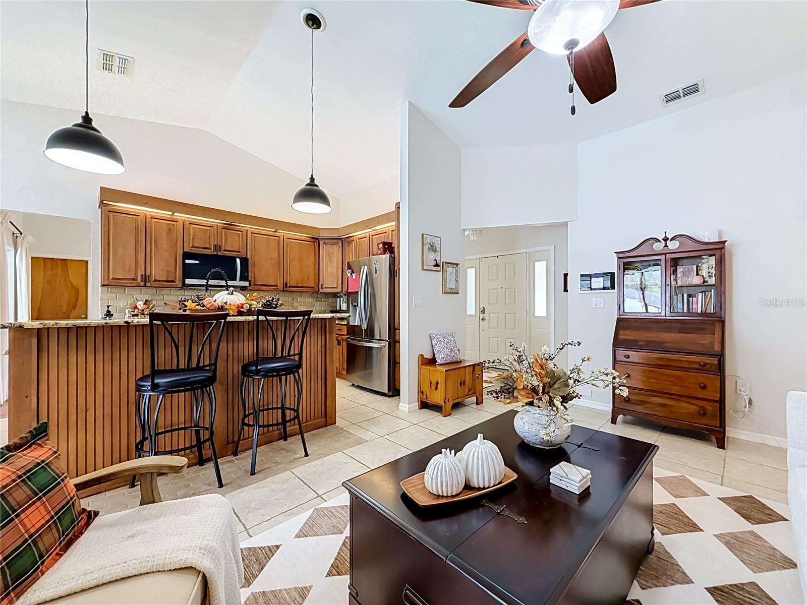 9238 TREE TOP LN — photo 13