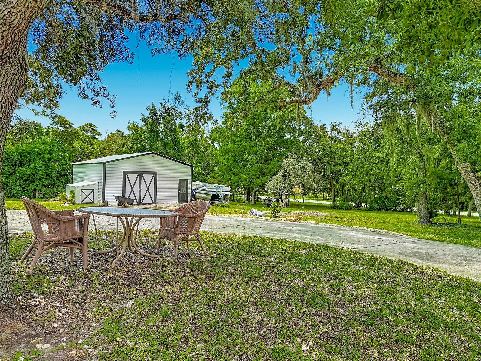 9238 TREE TOP LN — photo 69