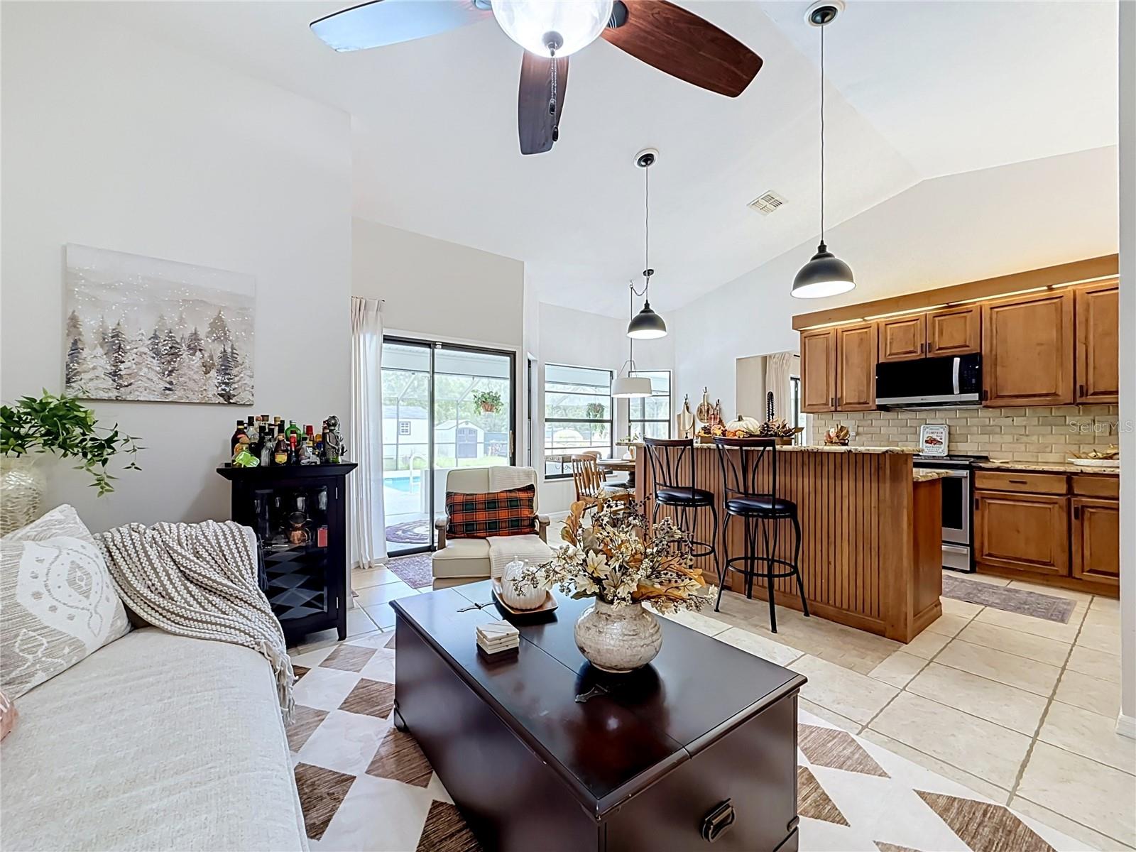 9238 TREE TOP LN — photo 12