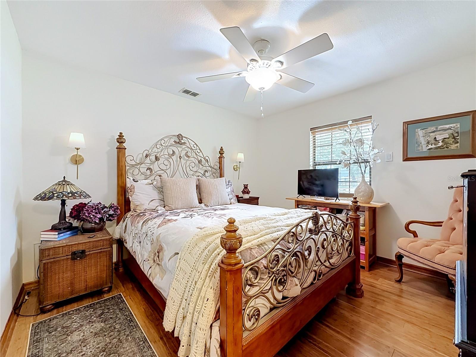 9238 TREE TOP LN — photo 29
