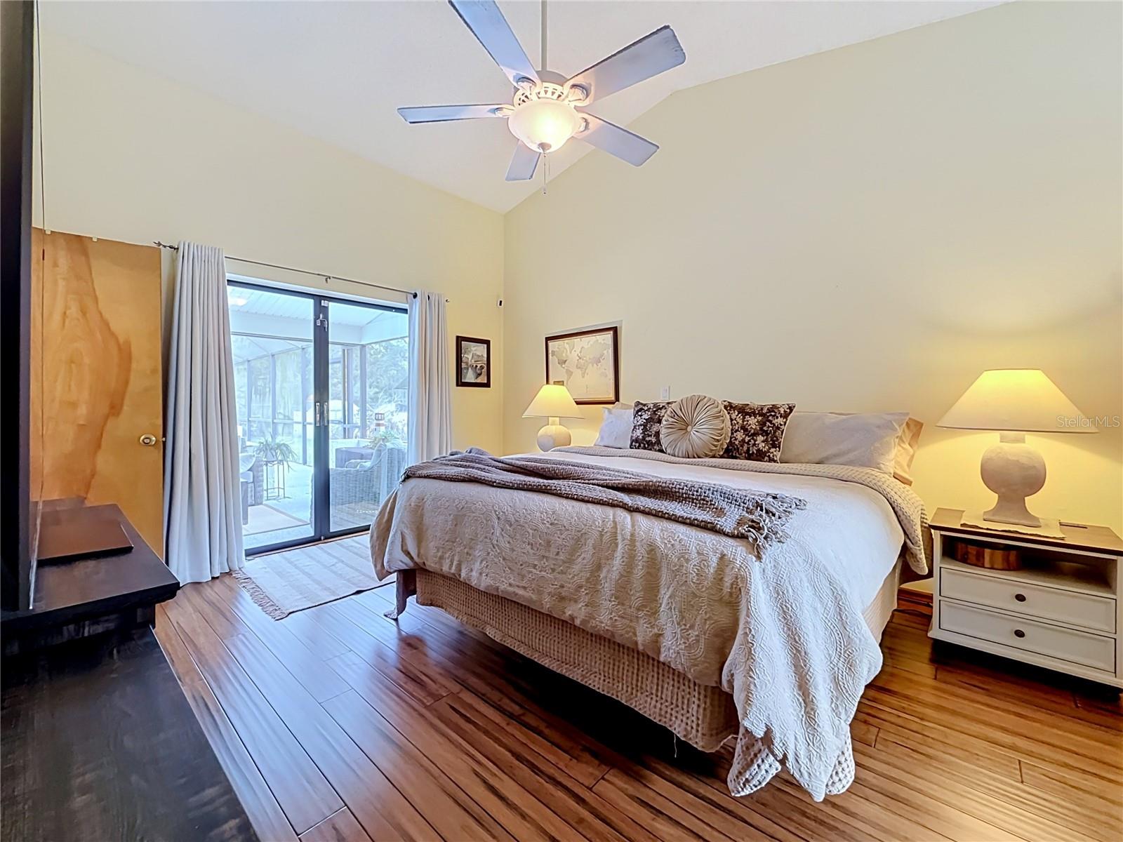9238 TREE TOP LN — photo 42