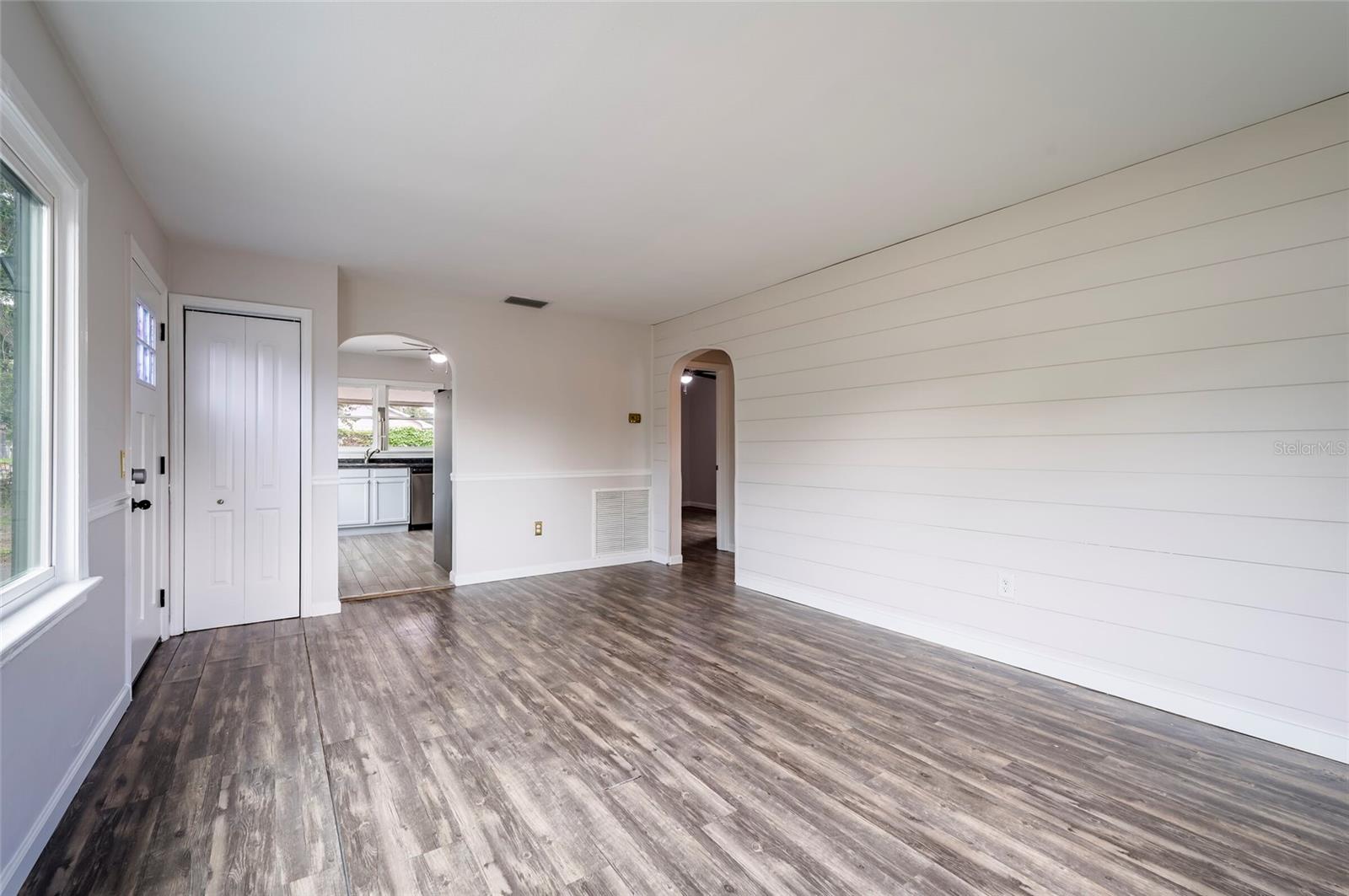 1700 TROTTER RD — photo 8
