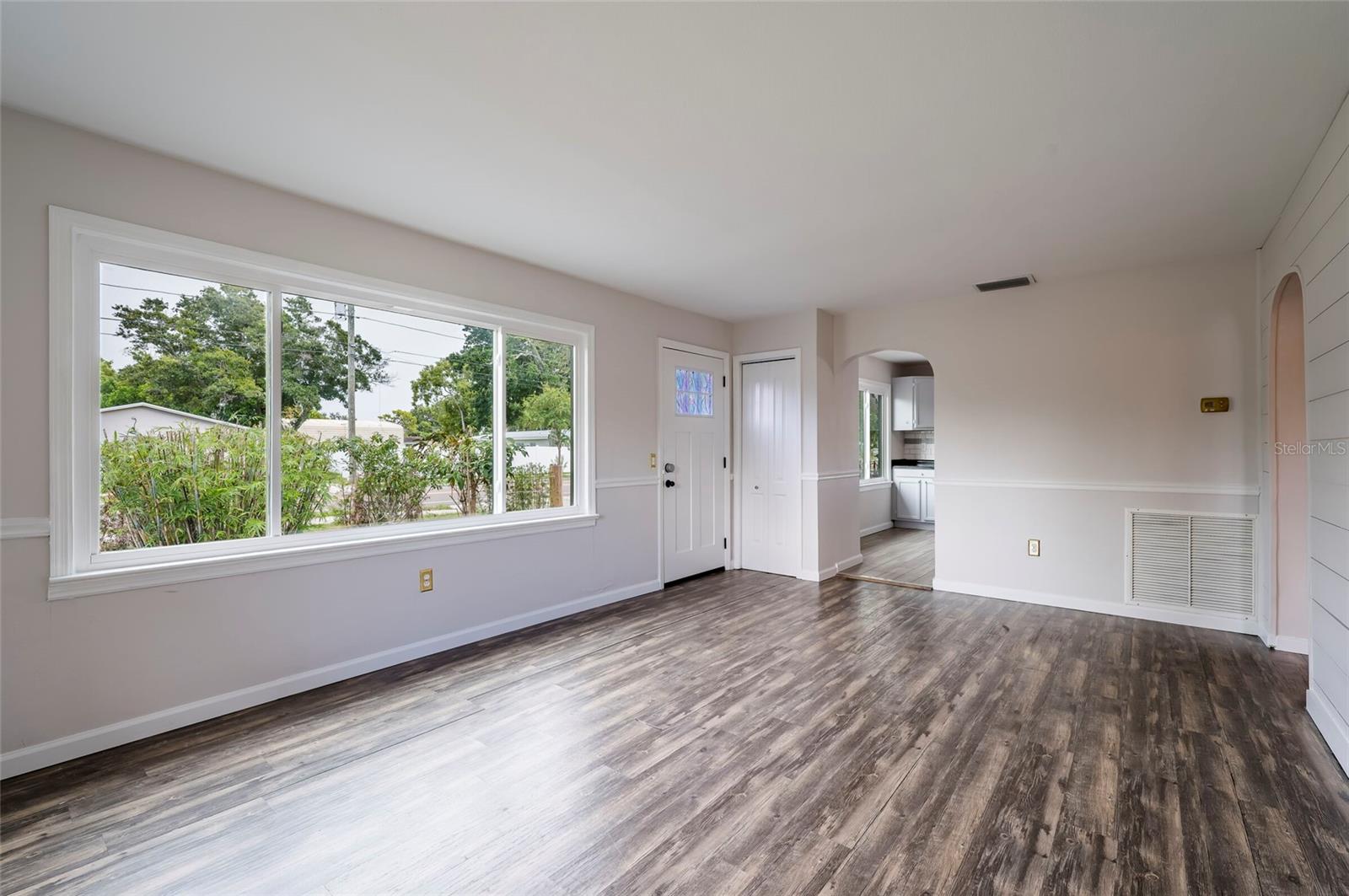1700 TROTTER RD — photo 7