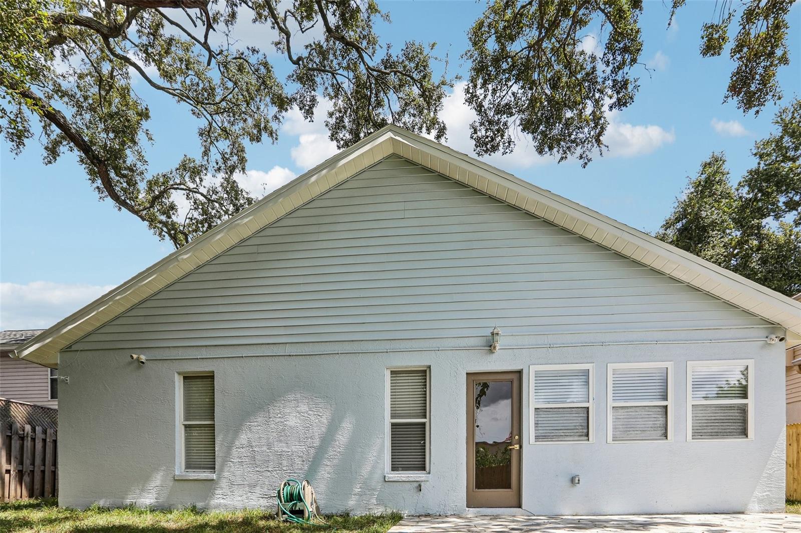 2455 HICKMAN CIR — photo 39