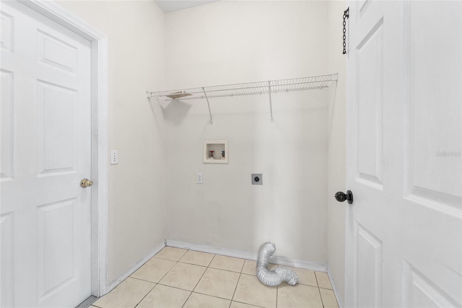 7040 FRASCATI LOOP — photo 40