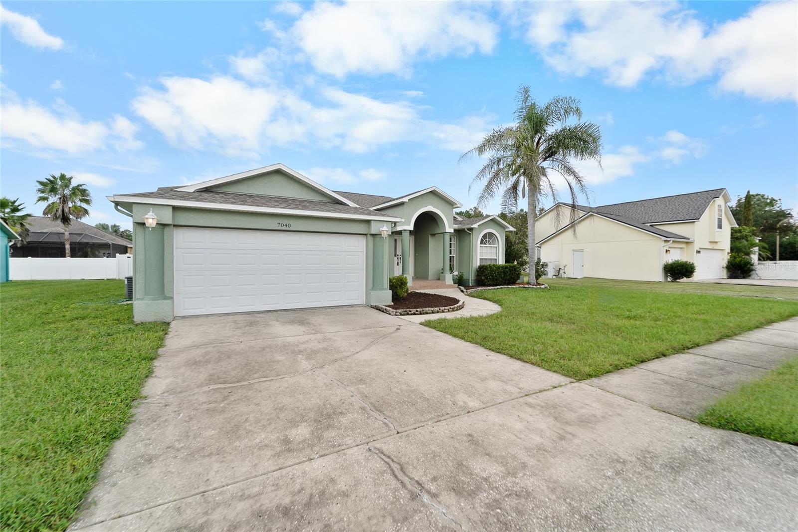 7040 FRASCATI LOOP — photo 3