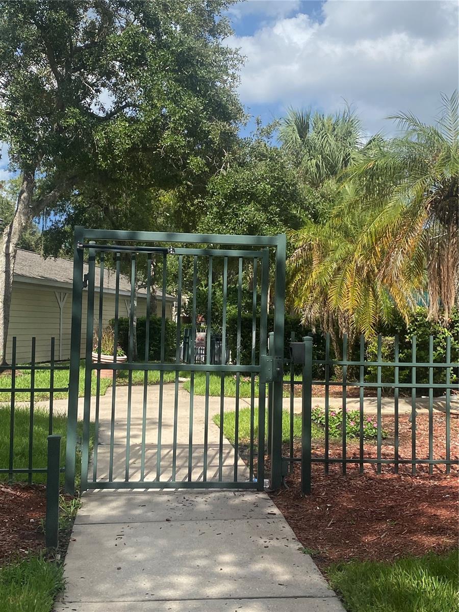 18123 STERLING GATE CIR #18123 — photo 33