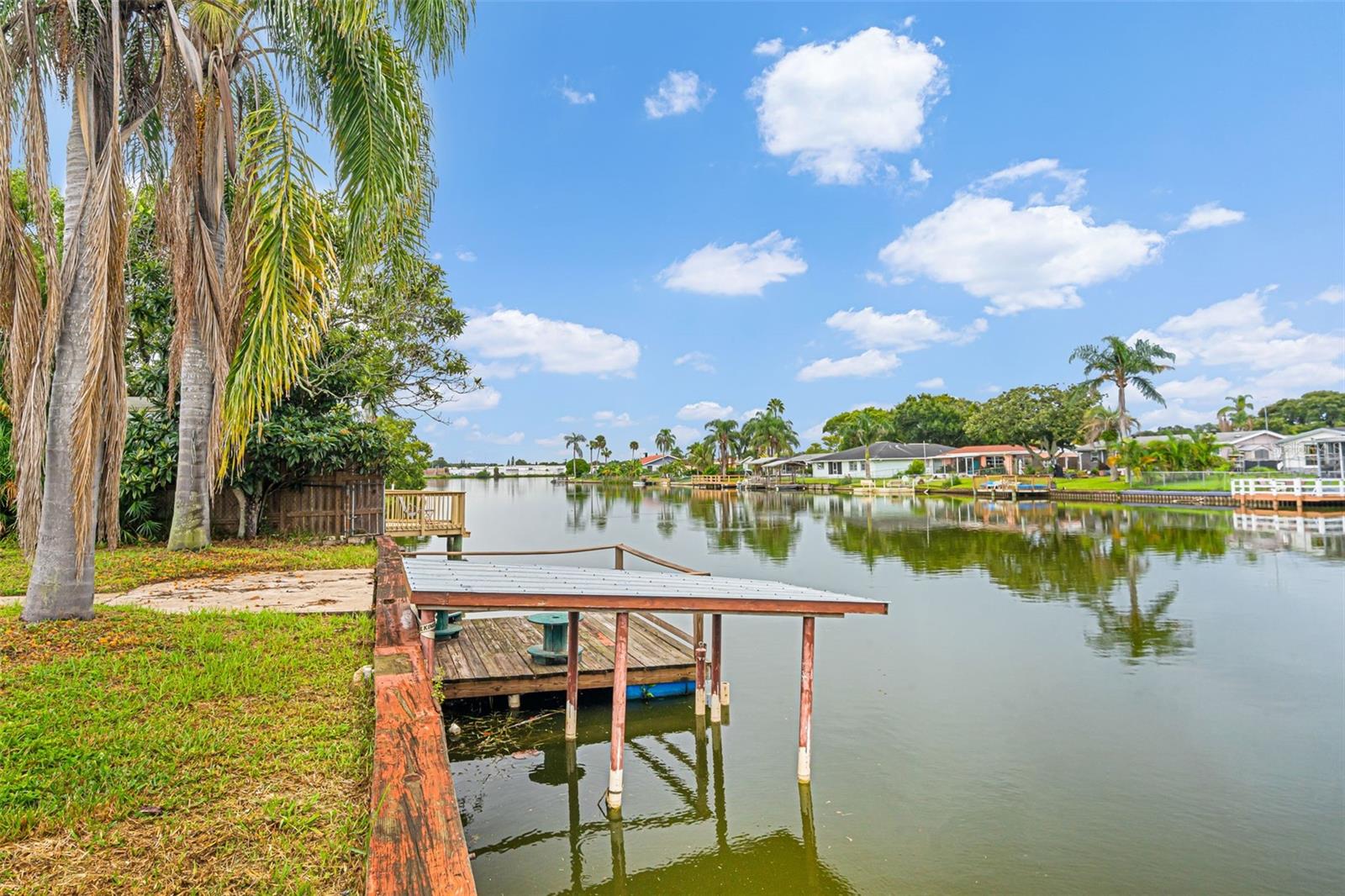 4036 SUNRAY DR — photo 35