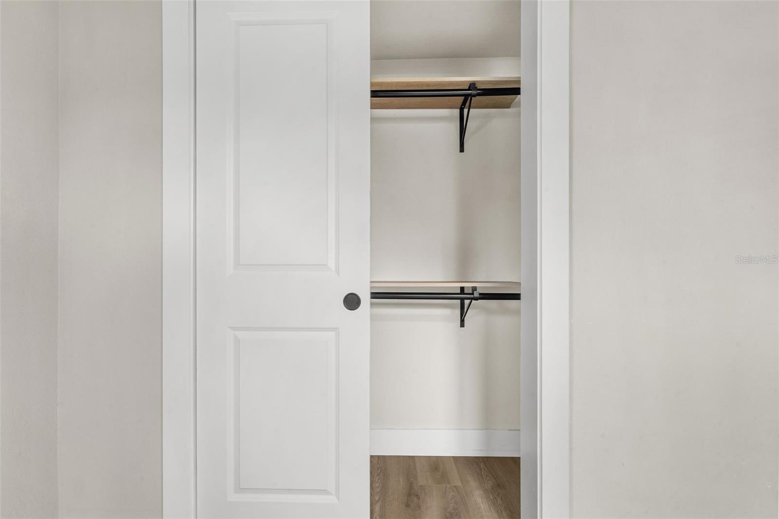 4036 SUNRAY DR — photo 15