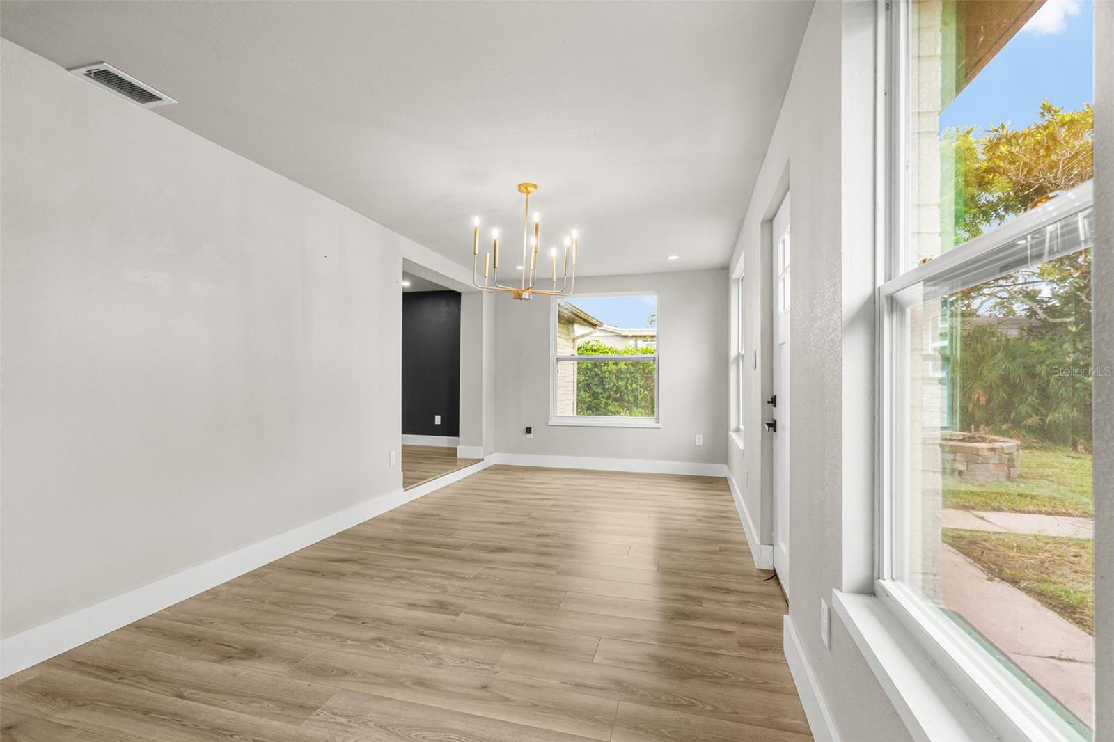 4036 SUNRAY DR — photo 22