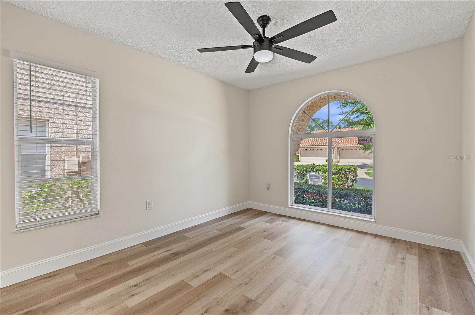 3876 DARSTON ST — photo 21