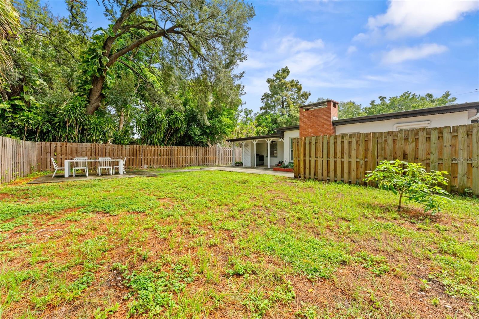 7327 WINCHESTER DR — photo 36
