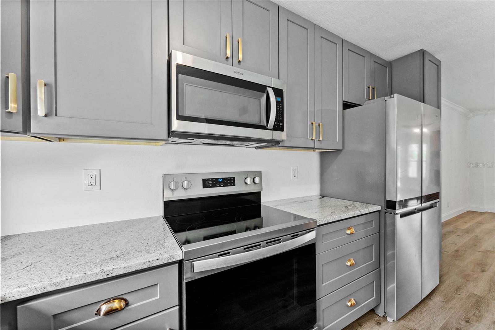 7327 WINCHESTER DR — photo 8