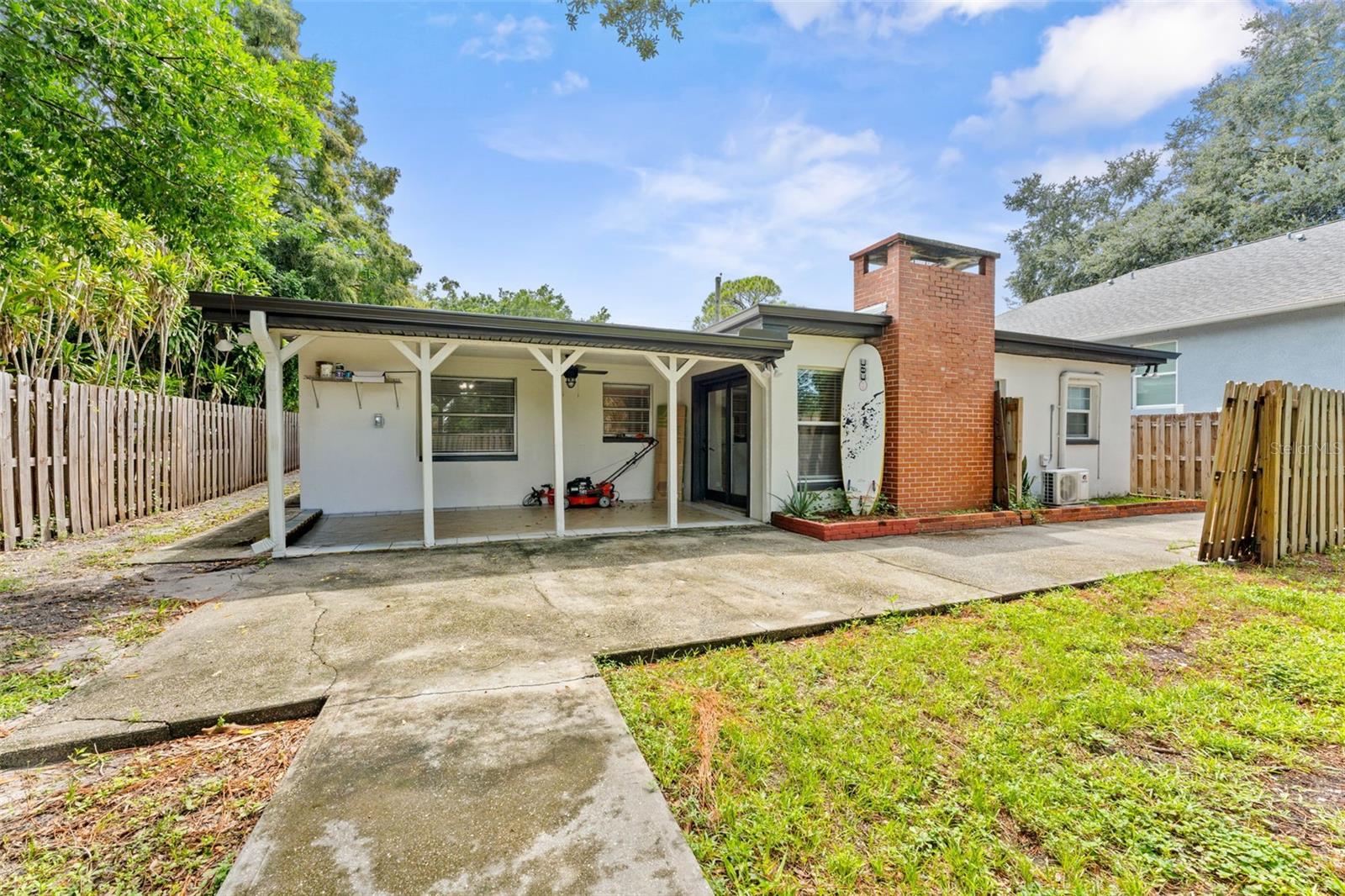 7327 WINCHESTER DR — photo 32