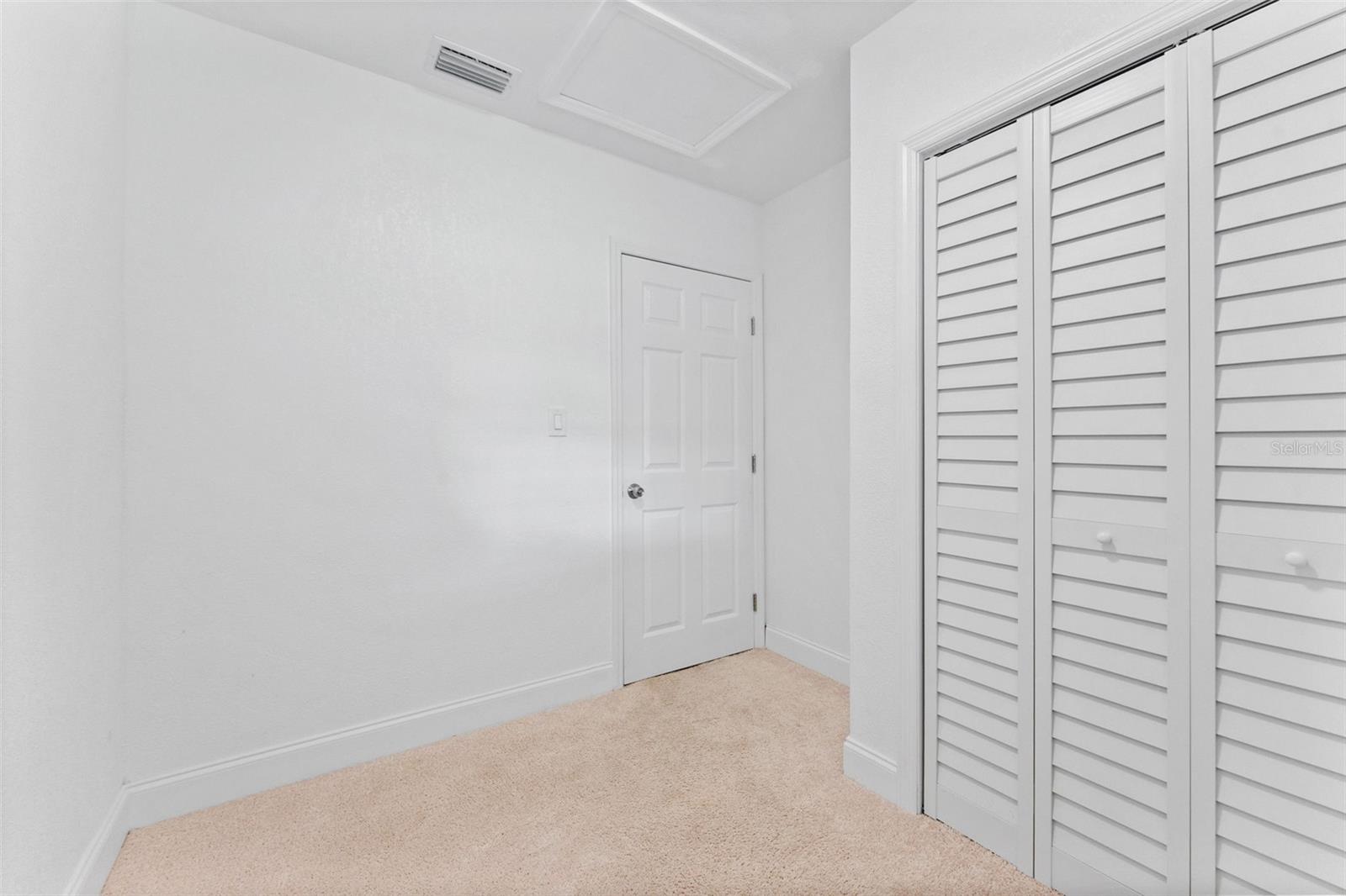 7327 WINCHESTER DR — photo 27